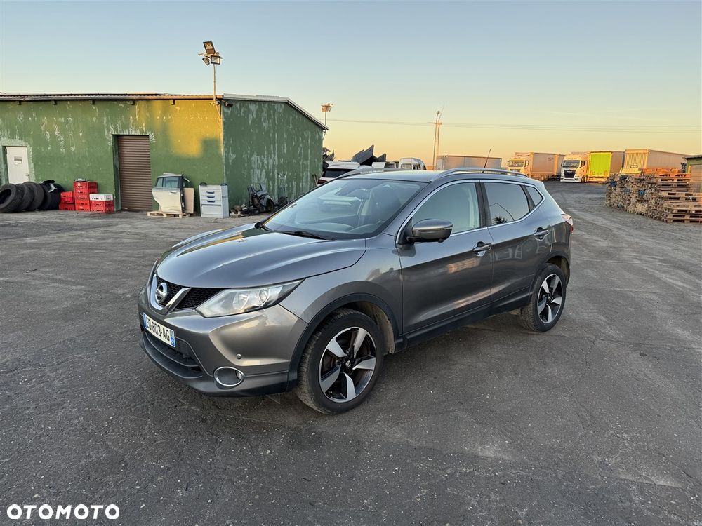Nissan Qashqai - 1
