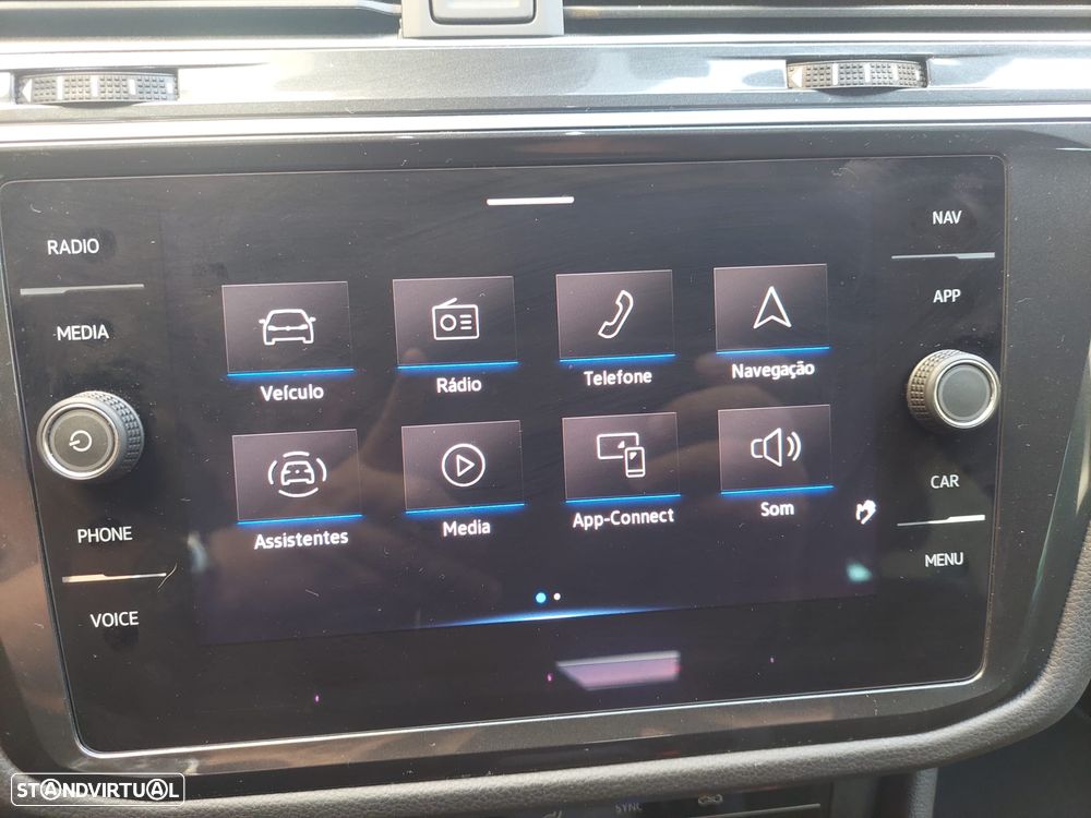 VW Tiguan 2.0 TDI R-Line DSG - 26