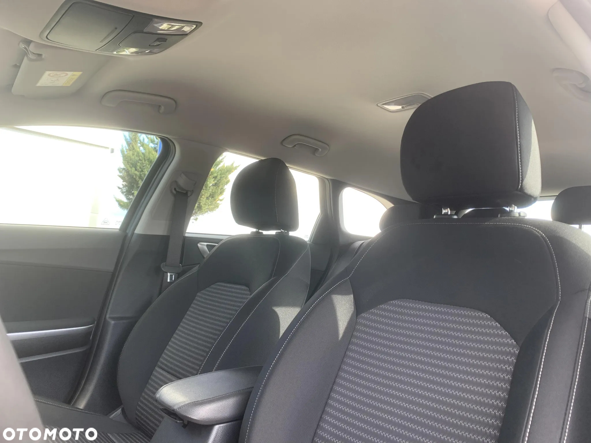 Kia Ceed 1.5 T-GDI M - 11