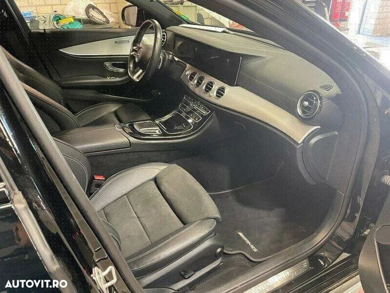 Mercedes-Benz E 300 de 9G-TRONIC AMG Line - 4