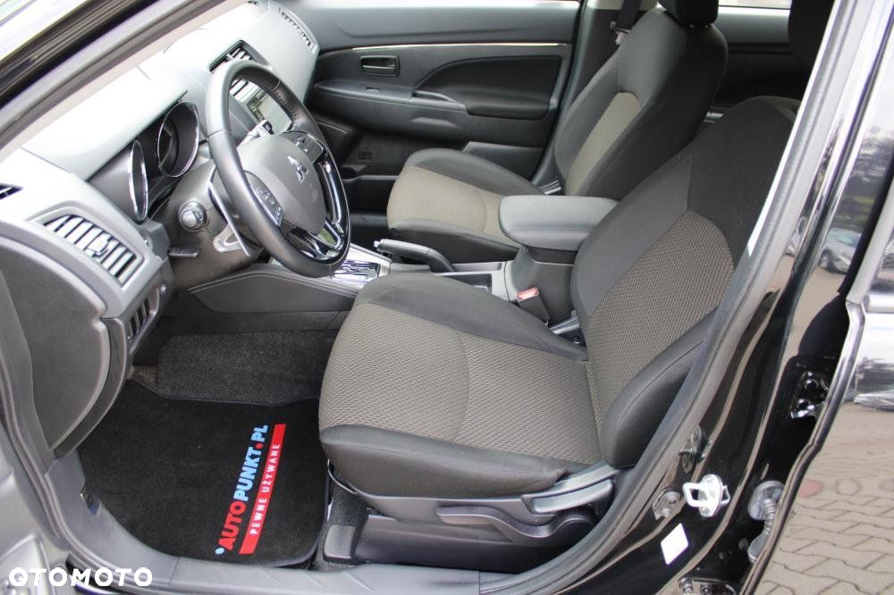 Mitsubishi ASX - 10