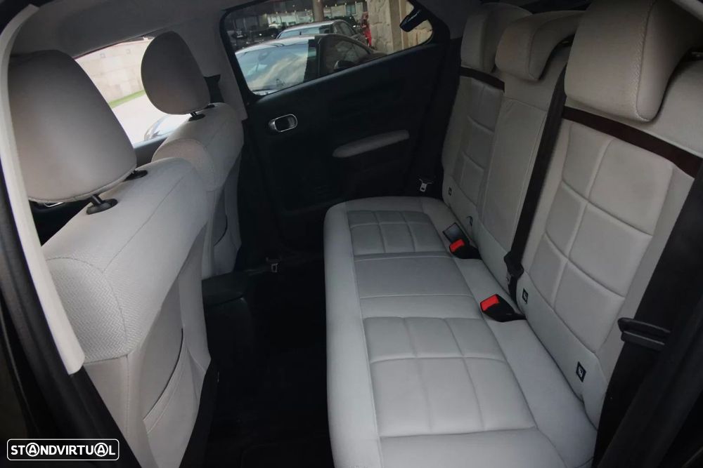 Citroën C4 Cactus 1.2 PureTech Shine EAT6 - 15