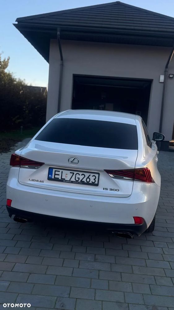 Lexus IS 200t / 300 Elegance - 4