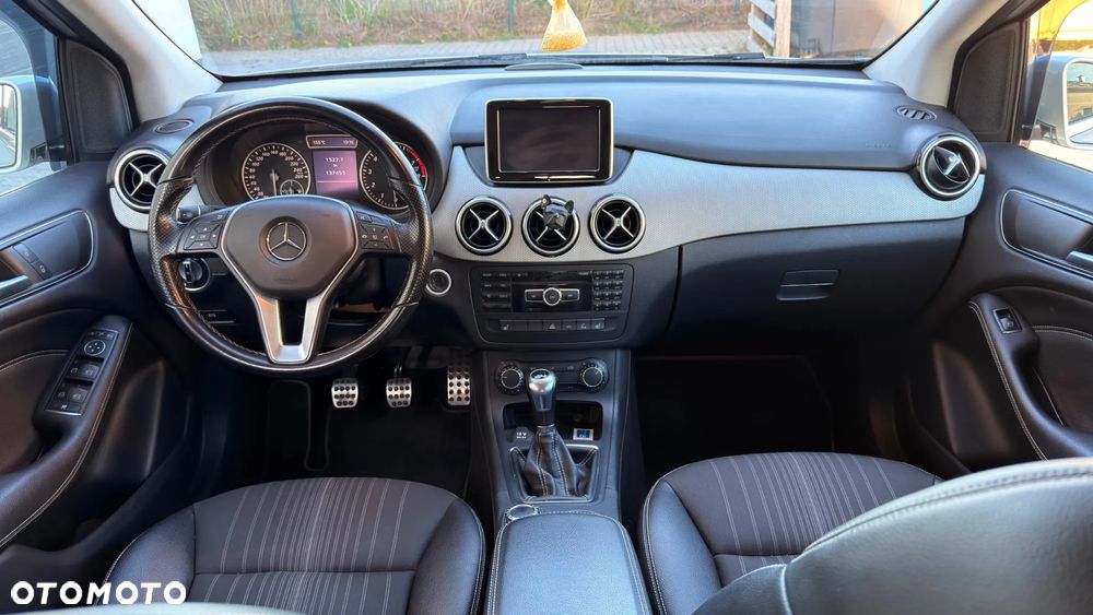 Mercedes-Benz Klasa B 180 - 13