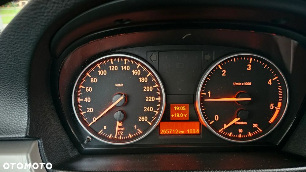 BMW Seria 3 320d - 14