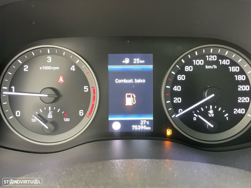 Hyundai Tucson 1.6 CRDi Premium +P.Pe+P.Style Plus - 9