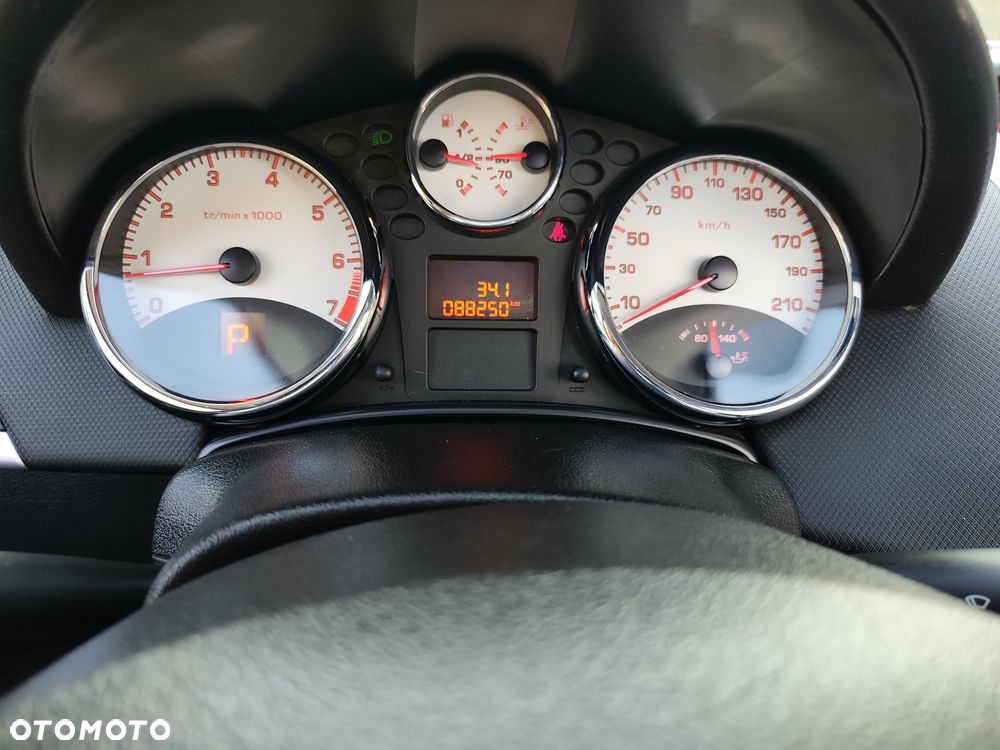 Peugeot 207 120 Automatik Premium - 20