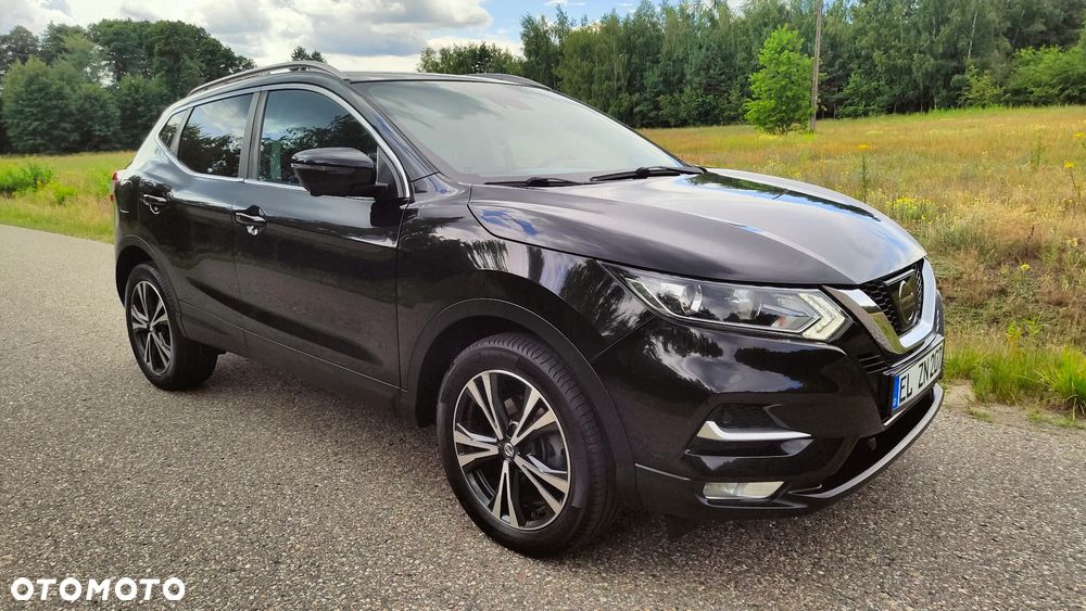 Nissan Qashqai 1.2 DIG-T Xtronic TEKNA+ - 4