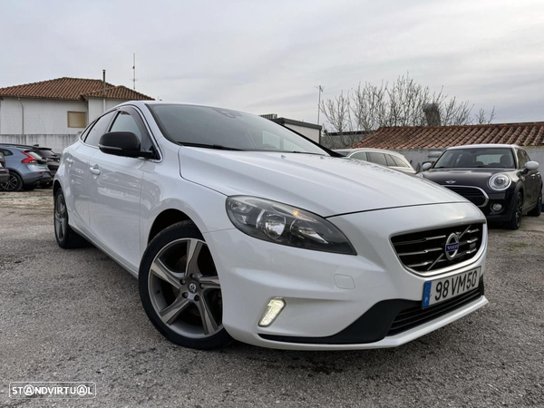 Volvo V40 2.0 D4 R-Design Summum