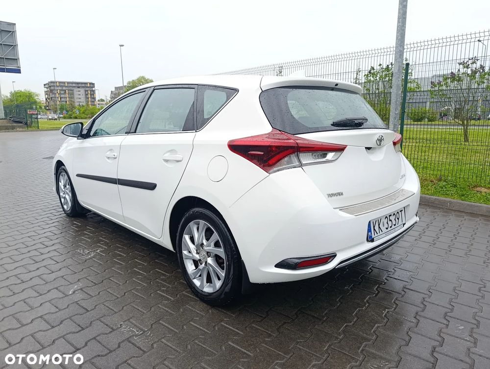 Toyota Auris 1.6 D-4D Edition-S - 6