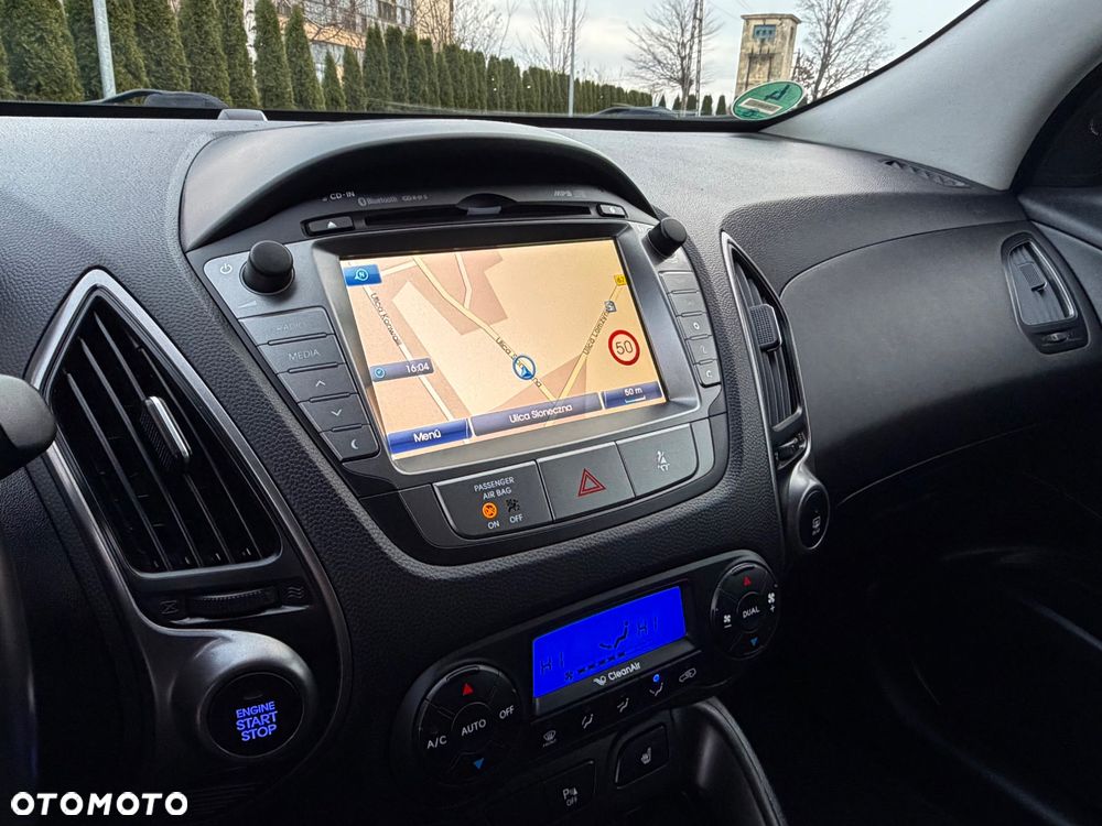 Hyundai ix35 1.6 2WD Fifa World Cup Edition - 36