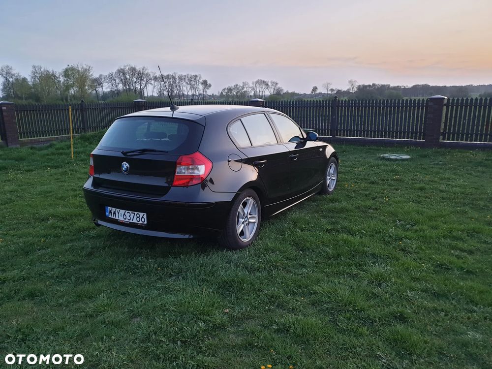 BMW Seria 1 120i - 18
