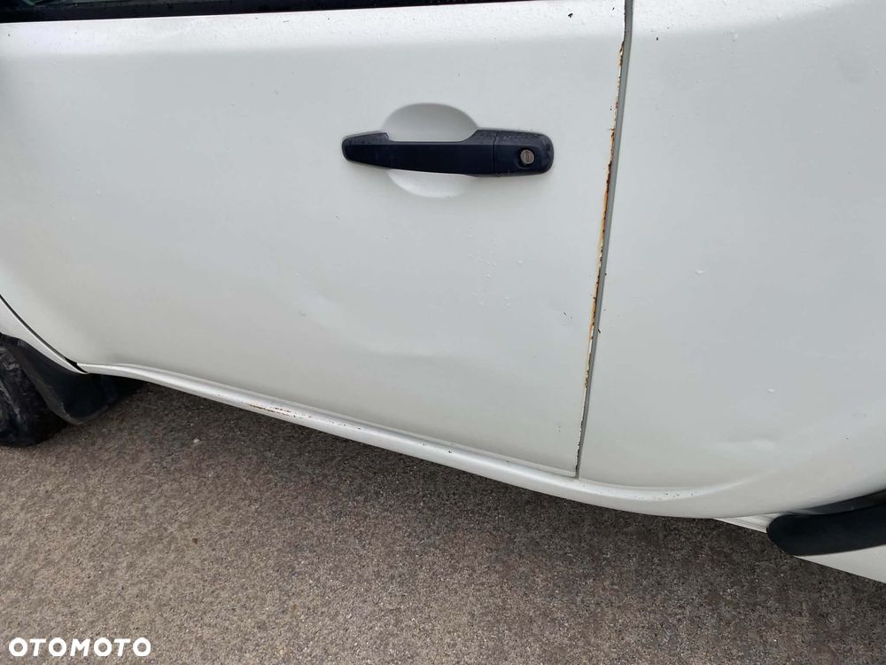Mitsubishi L200 - 16
