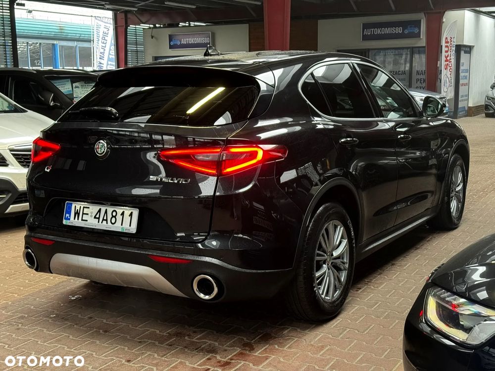 Alfa Romeo Stelvio 2.0 Turbo Sprint Q4 - 7