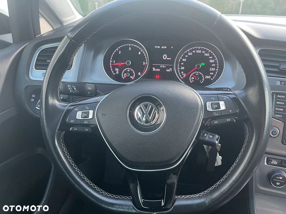 Volkswagen Golf 1.6 TDI BMT Highline DSG - 9