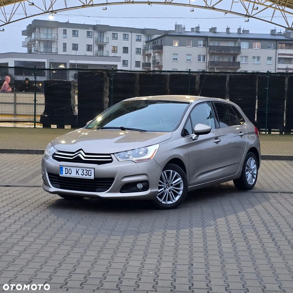 Citroen C4 2011 photo 2