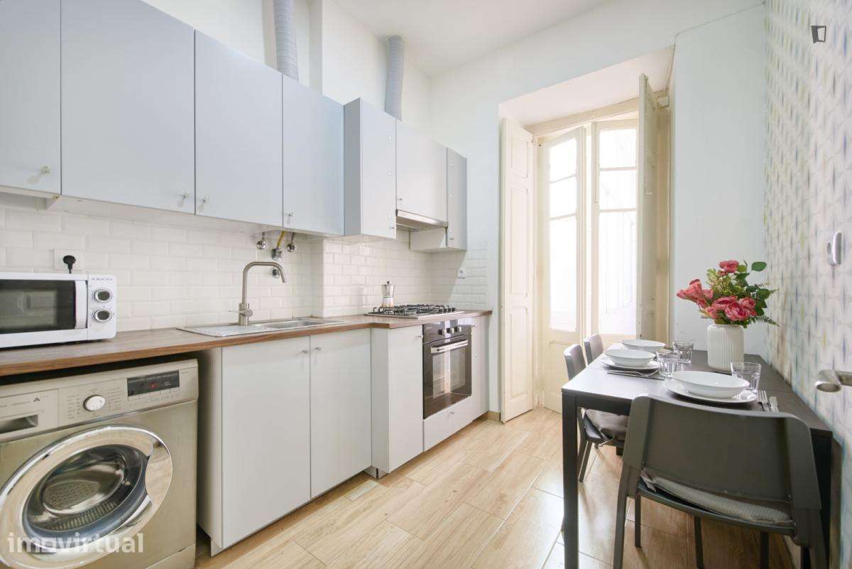 Quarto - localizado em Alameda Lisbon - Grande imagem: 4/12