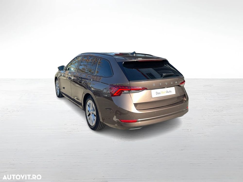 Skoda Octavia Combi 2.0 TDI DSG Style - 3