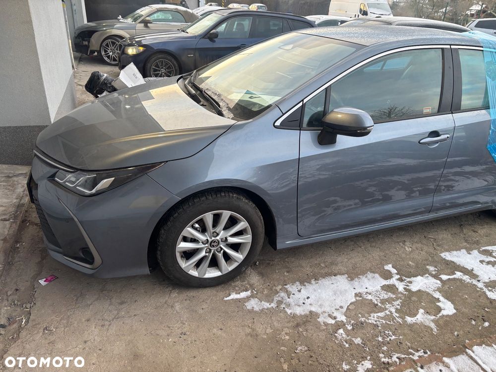 Toyota Corolla - 1