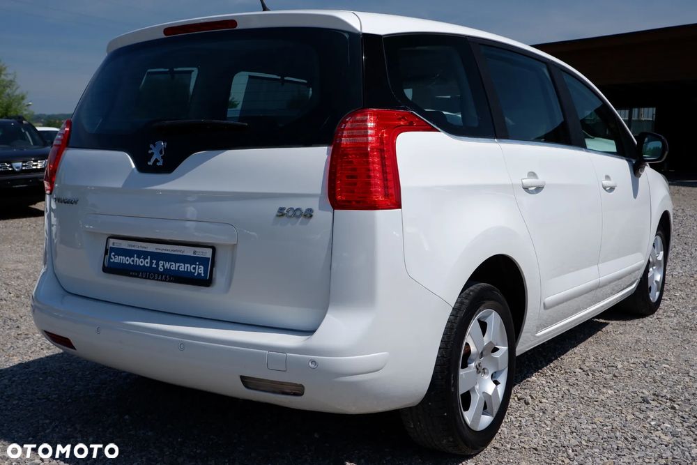 Peugeot 5008 HDI FAP 110 EGS6 Premium - 33
