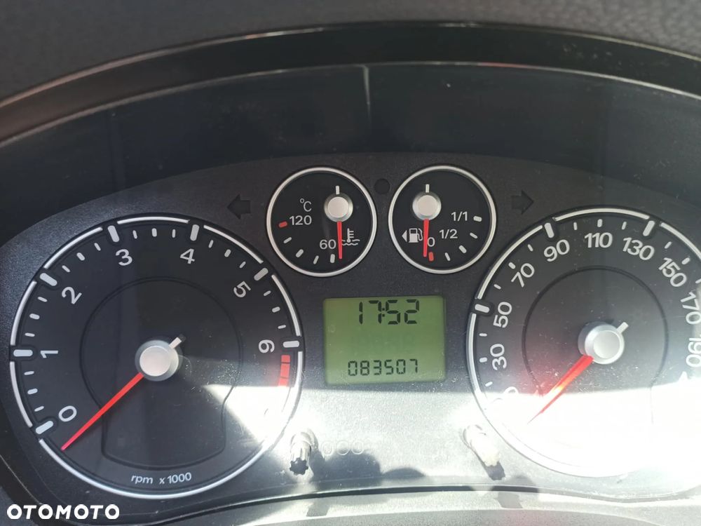 Ford Fiesta - 10
