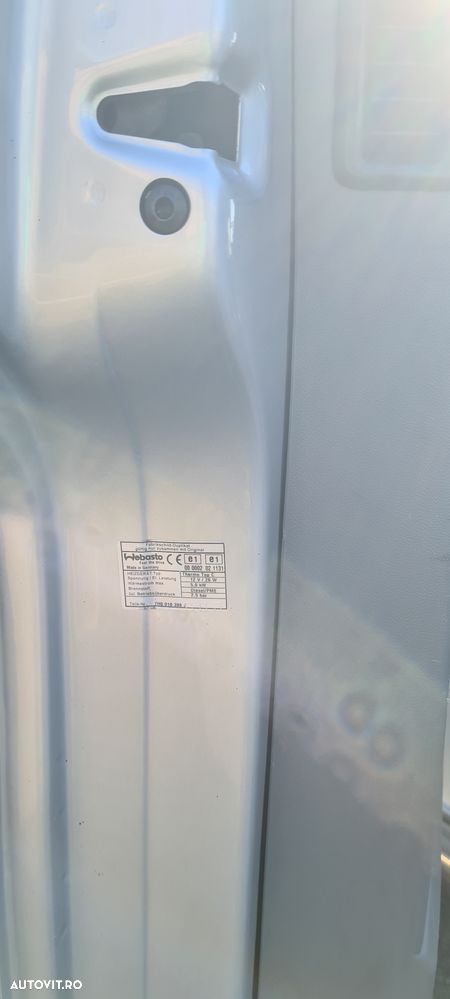 Volkswagen Transporter Caravelle Scurt (5 loc) - 11