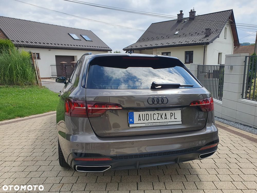 Audi A4 Avant 40 TDI quattro S tronic S line - 40