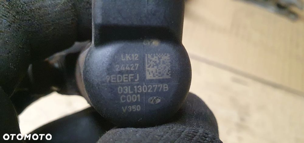 Wtrysk wtryskiwacz wtryskiwacze wtryski paliwa VW Caddy III Lift 1.6 TDI 03L130277B - 9