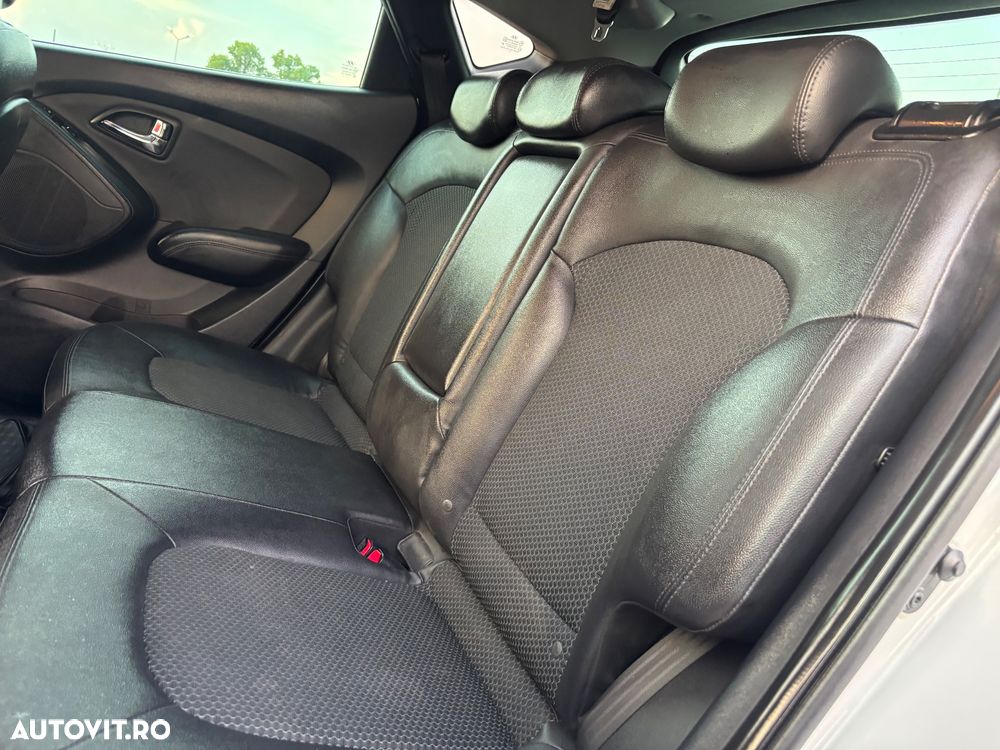 Hyundai ix35 2.0 CRDI 4WD Premium - 9