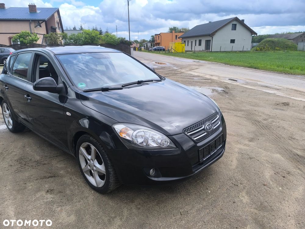 Kia Ceed 2.0 CVVT Automatik TX - 18