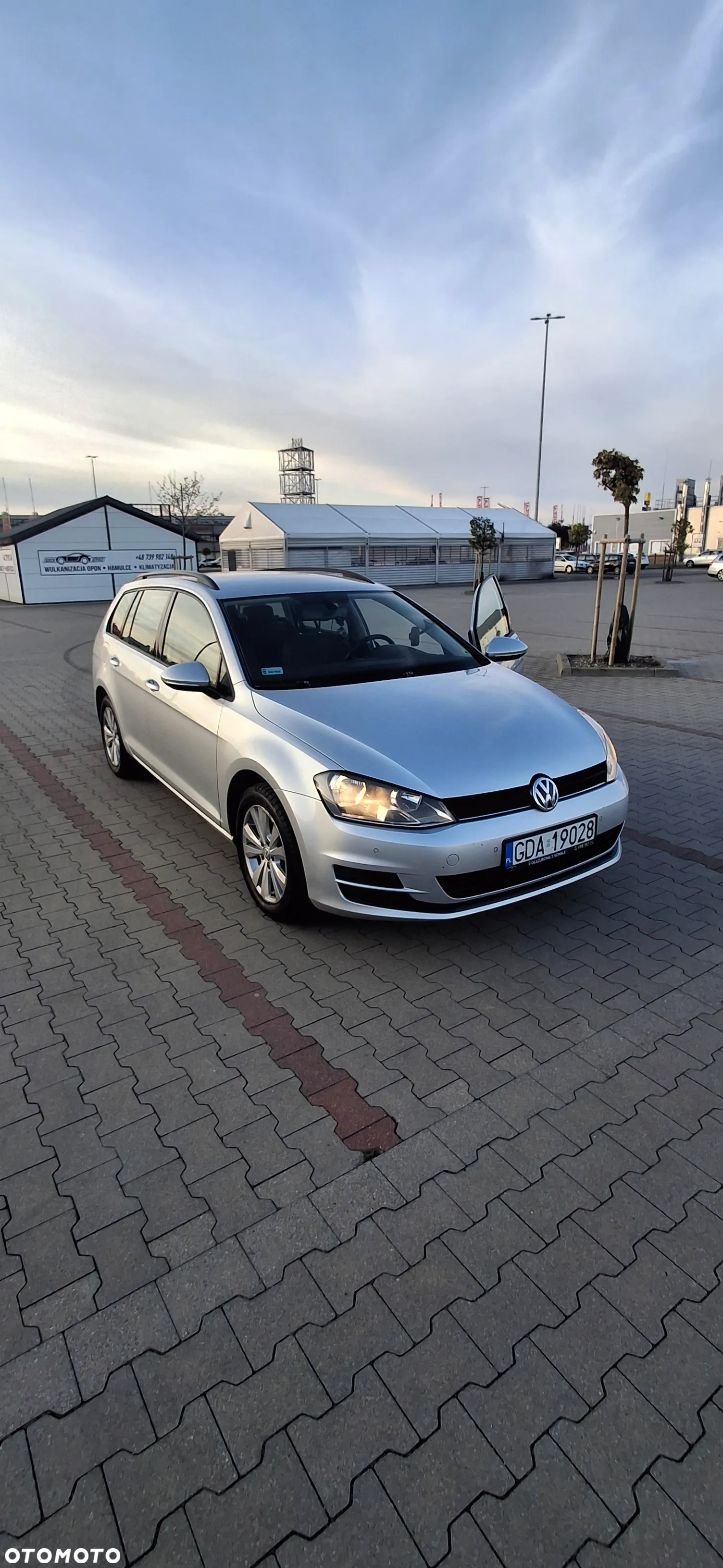 Volkswagen Golf VII 1.6 TDI BMT Comfortline - 4