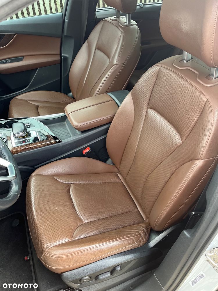 Audi Q7 - 8