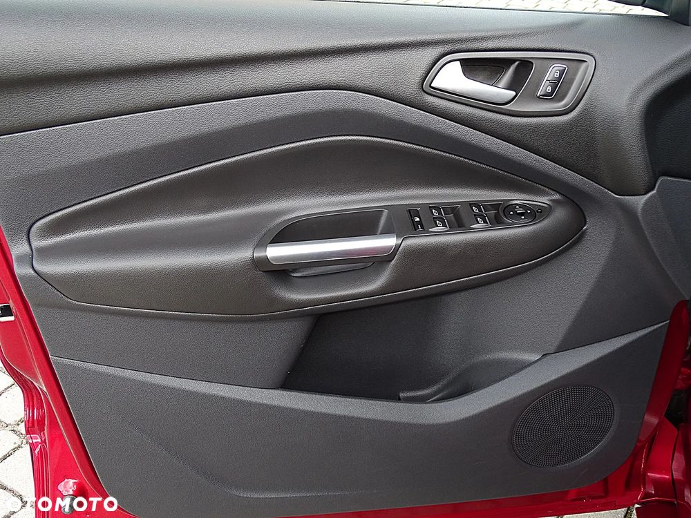 Ford Kuga 1.5 EcoBoost 2x4 Individual - 34
