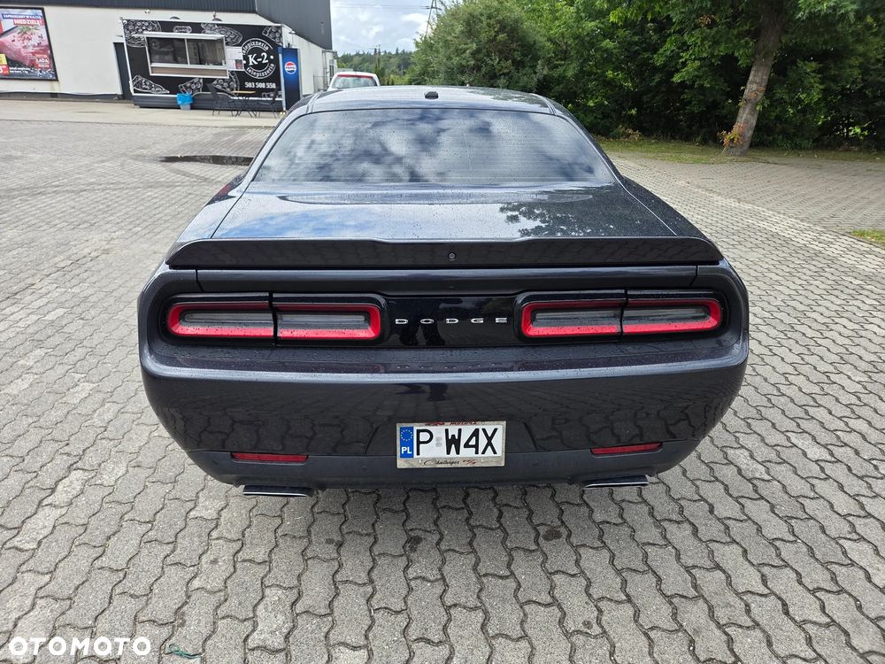 Dodge Challenger 5.7 R/T - 10