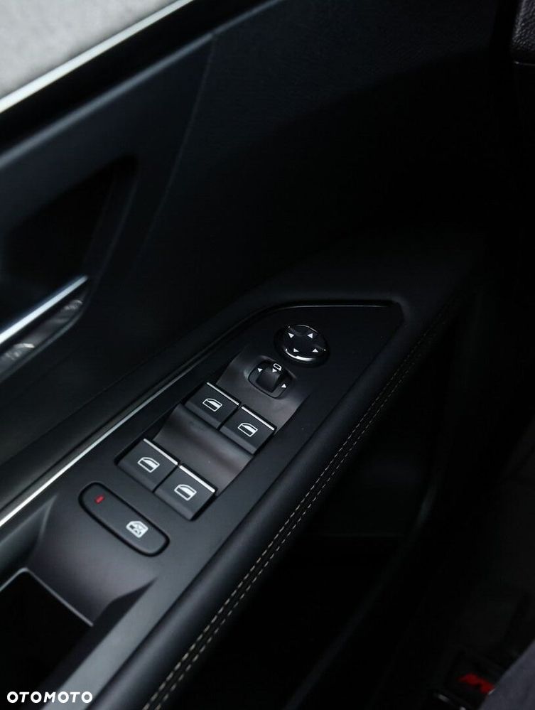 Peugeot 3008 1.5 BlueHDi GT S&S EAT8 - 19