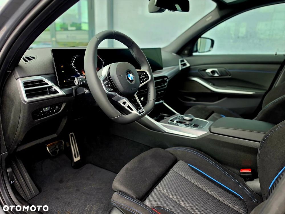 BMW Seria 3 330i xDrive M Sport - 19