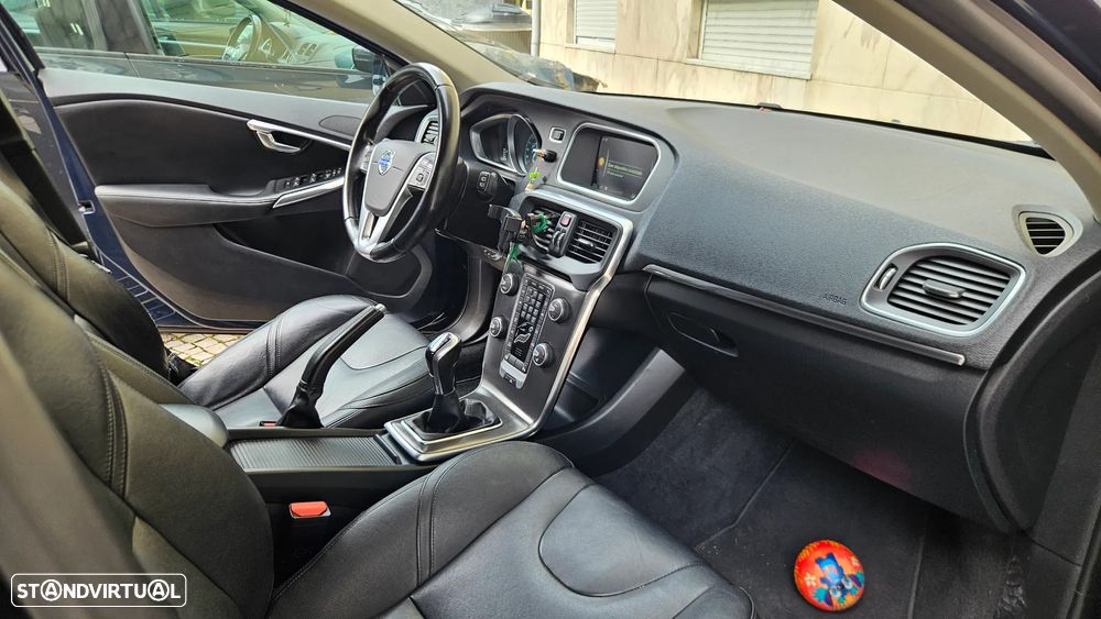 Volvo V40 D2 Momentum - 7