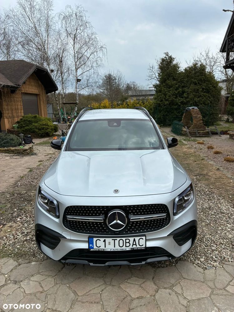 Mercedes-Benz GLB 200 4-Matic AMG Line 8G-DCT - 2