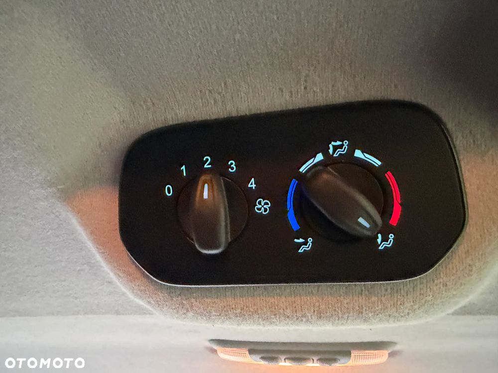 Ford Transit Custom L2H1 PKW VA Trend - 16