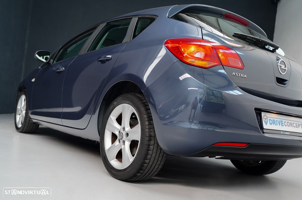 Opel Astra 1.4 Cosmo S/S - 19