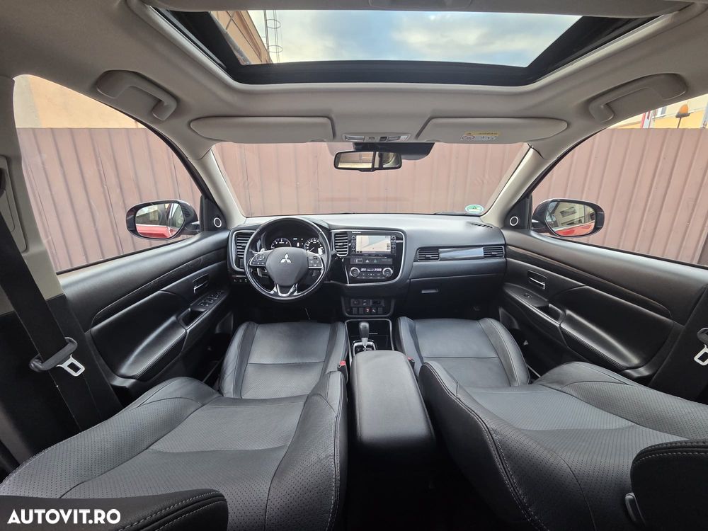 Mitsubishi Outlander 2.2 DI-D 4WD Automatik Top - 33