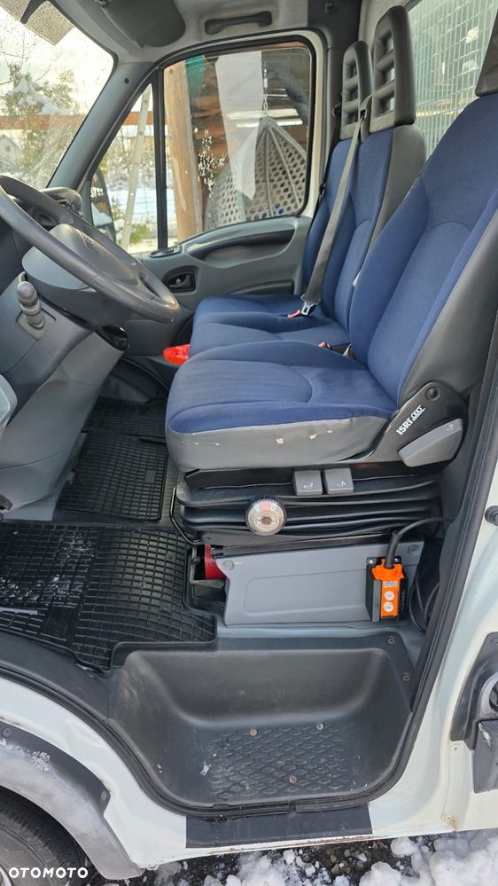 Iveco DAILY 40c15 WYWROTKA trzy stronna  Klima 3m/3.45m/3.75m rozstaw stan bdb brak rdzy kiper - 2