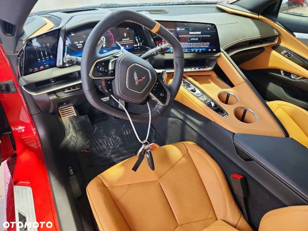 Chevrolet Corvette - 9