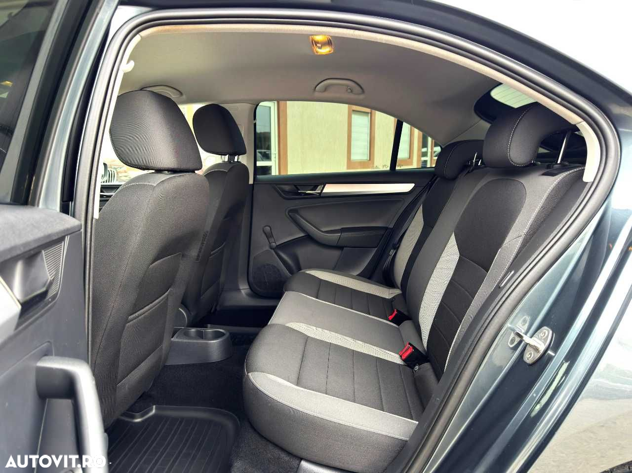 Skoda RAPID 1.4 TDI Active DSG - 16