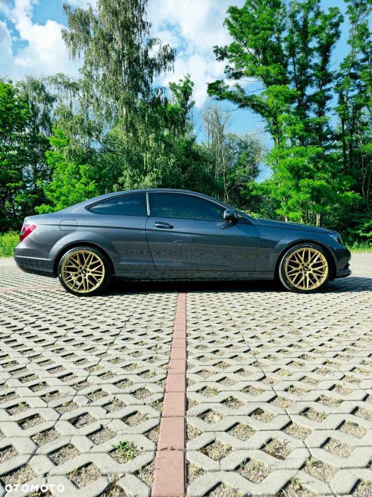 Mercedes-Benz Klasa C 180 (BlueEFFICIENCY) 7G-TRONIC - 8