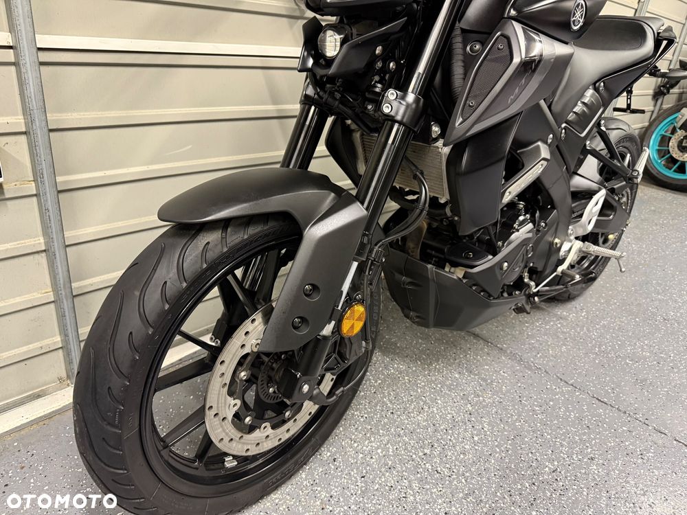 Yamaha MT - 16
