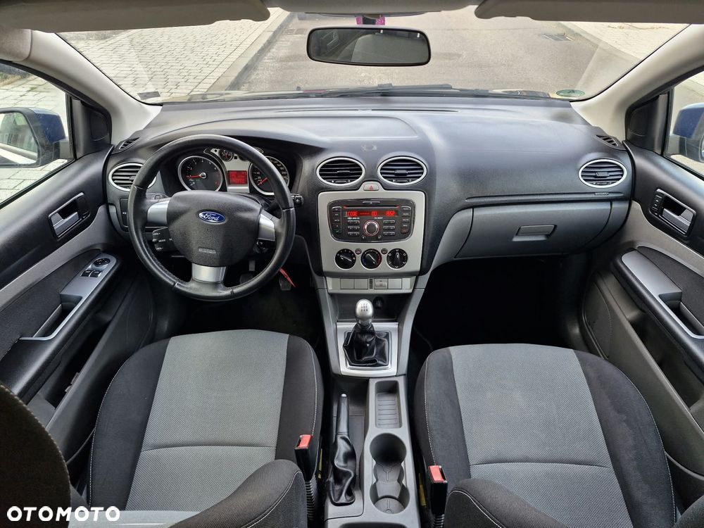 Ford Focus - 8