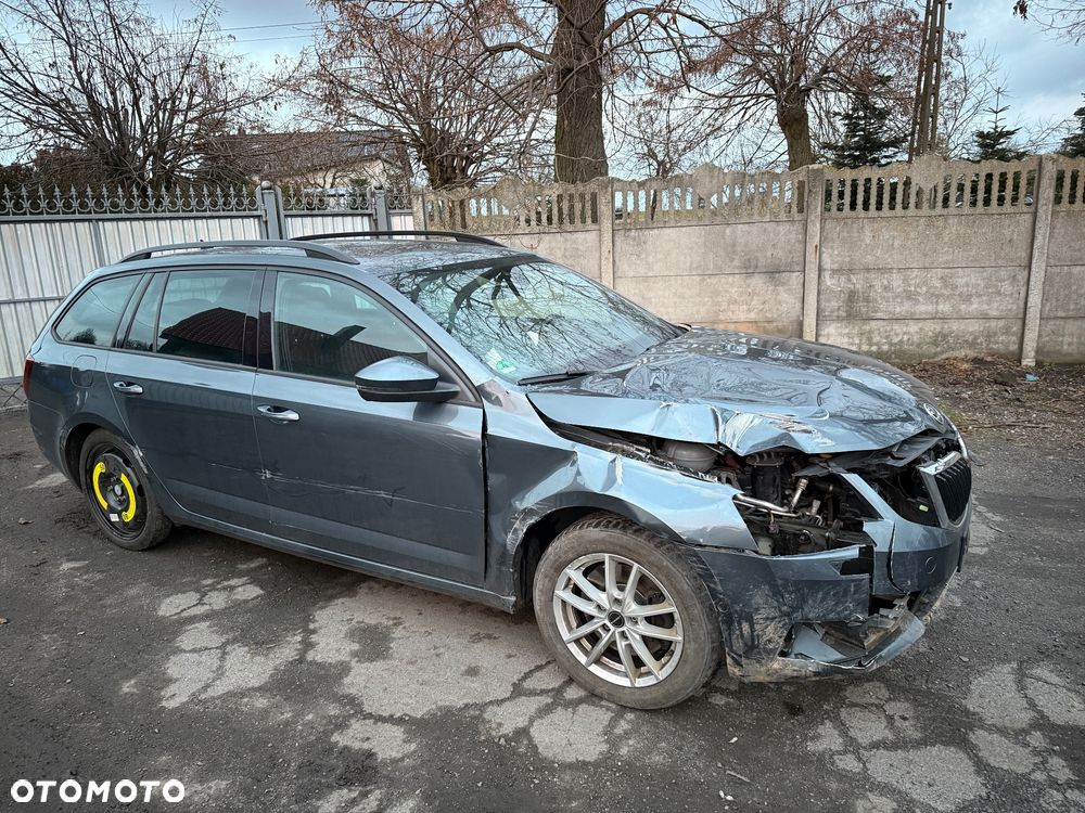 Skoda Octavia 2.0 TDI DSG Exclusive - 5