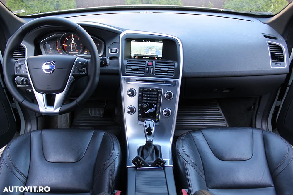 Volvo XC 60 D4 Geartronic Summum - 3