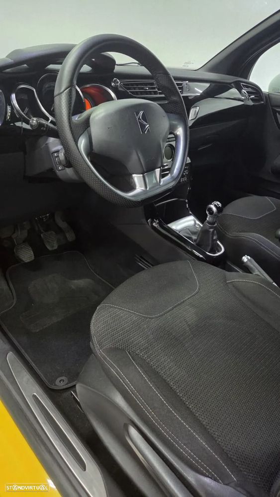 Citroën DS3 1.6 e-HDi So Chic - 9